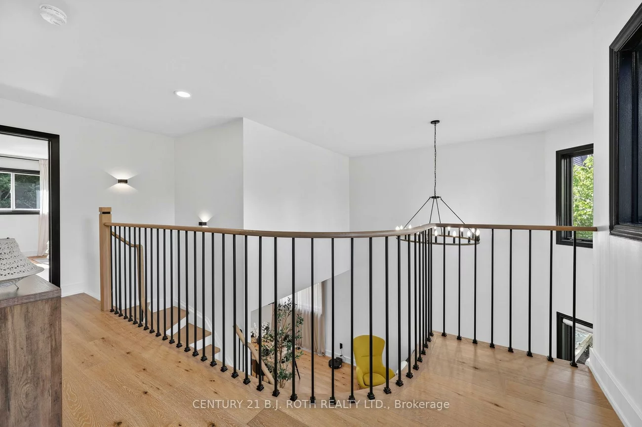 1077, CORRIE, Alcona, Innisfil