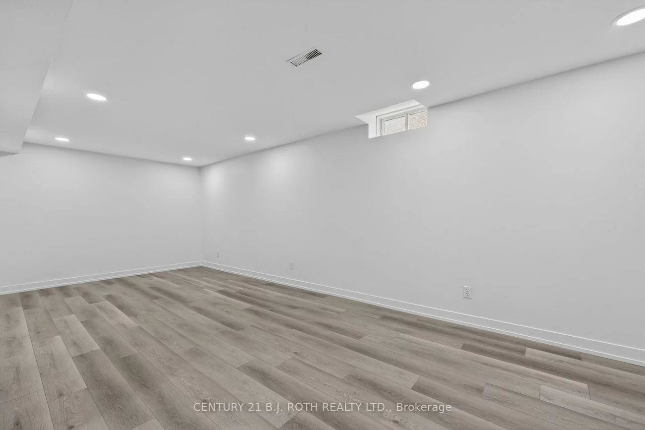 1077, CORRIE, Alcona, Innisfil