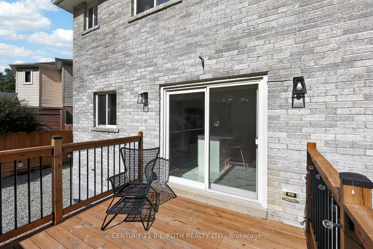 1077, CORRIE, Alcona, Innisfil