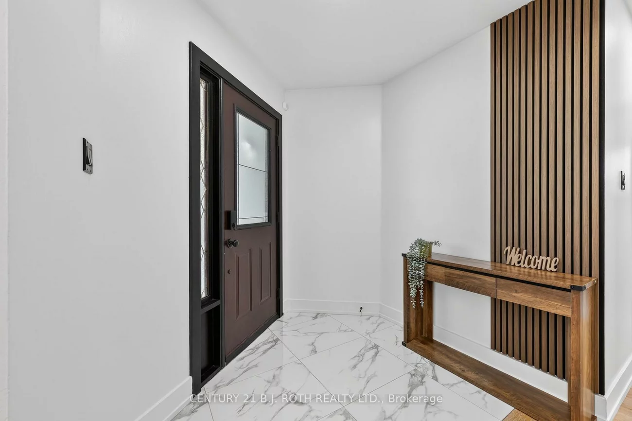 1077, CORRIE, Alcona, Innisfil