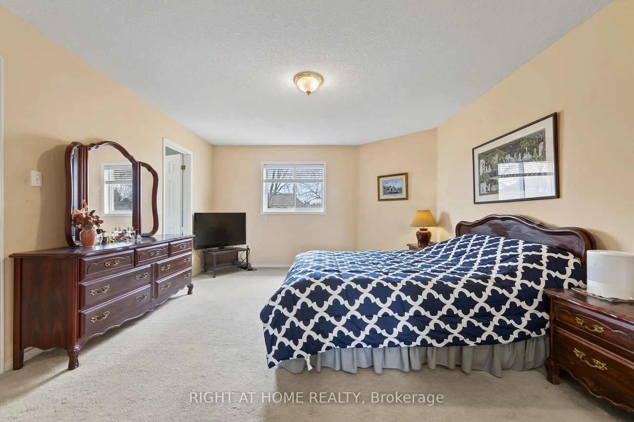 1338, Vincent, Alcona, Innisfil