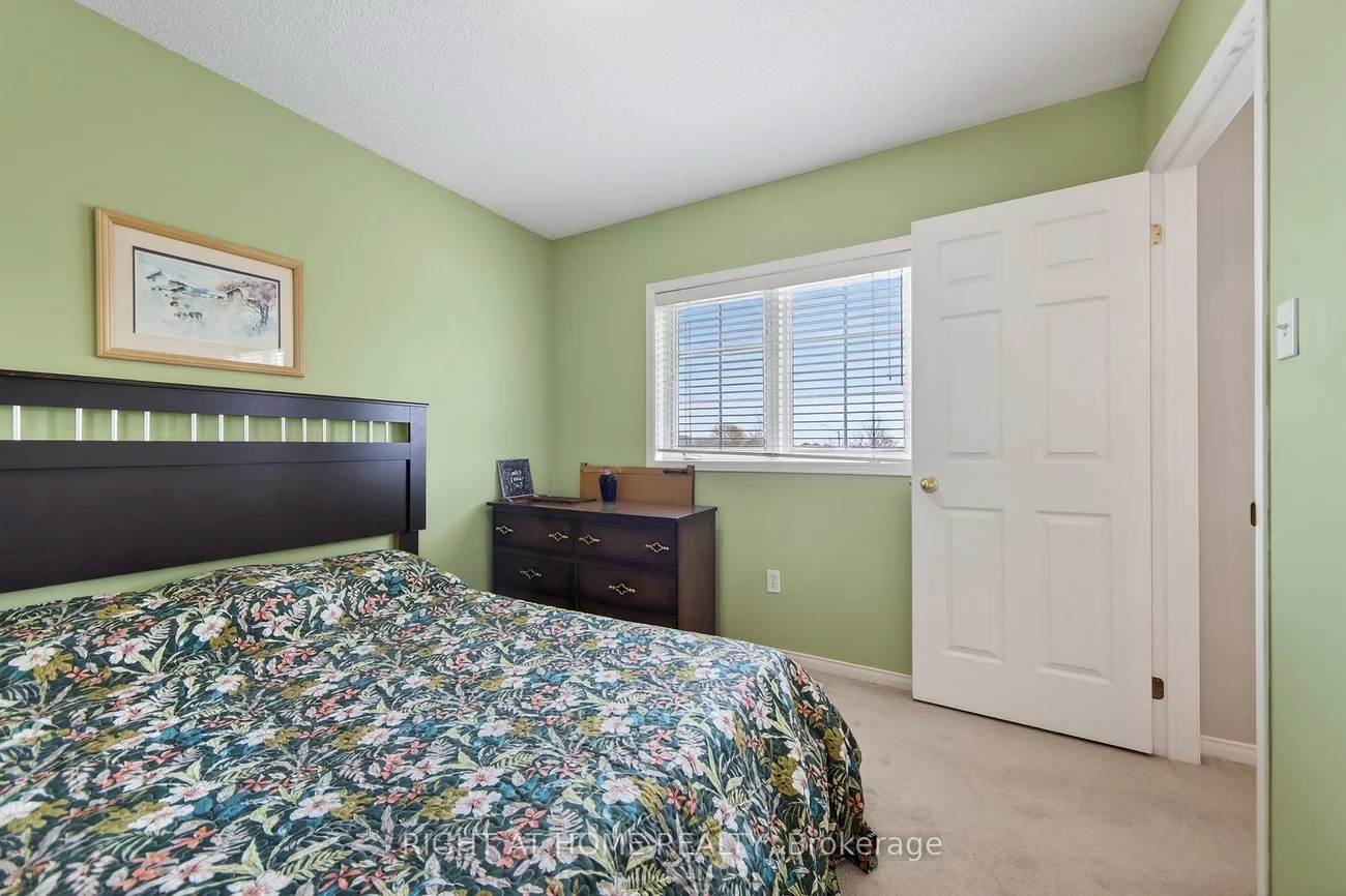 1338, Vincent, Alcona, Innisfil