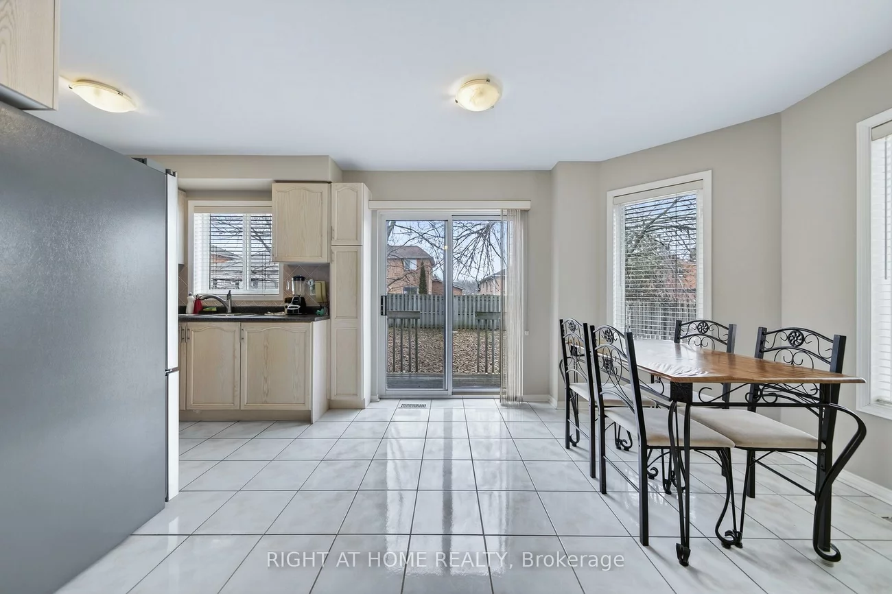 1338, Vincent, Alcona, Innisfil