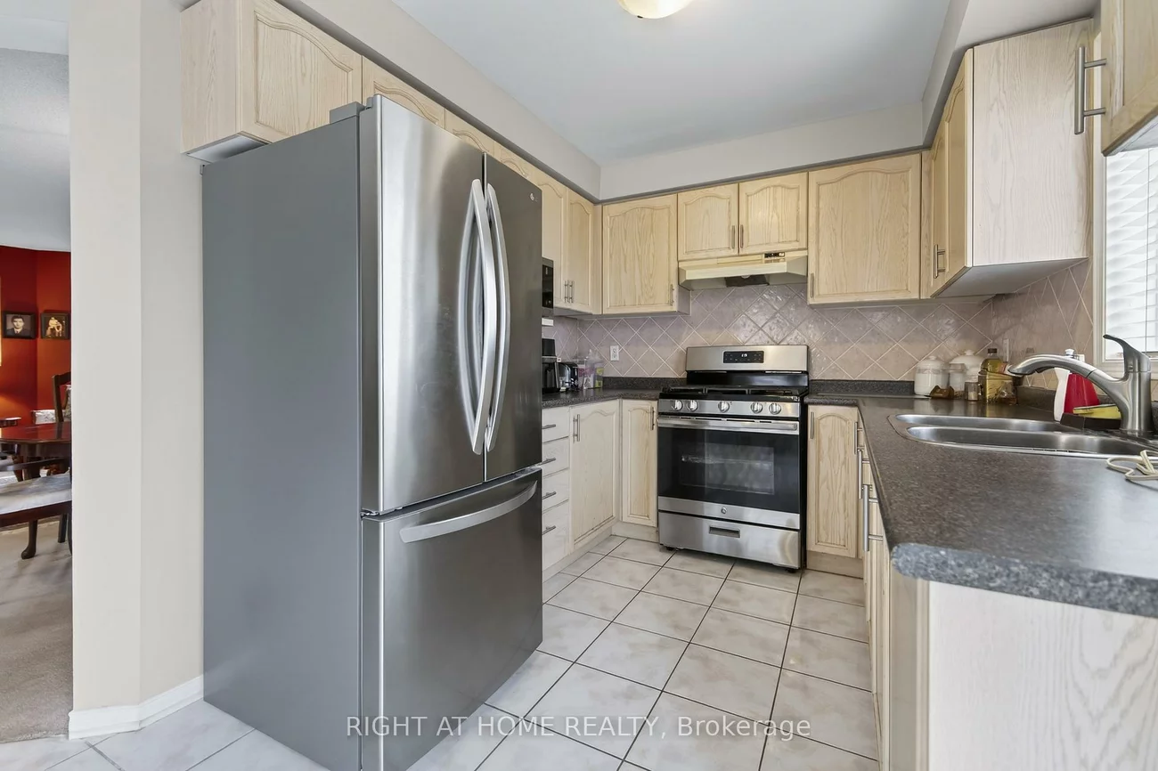 1338, Vincent, Alcona, Innisfil