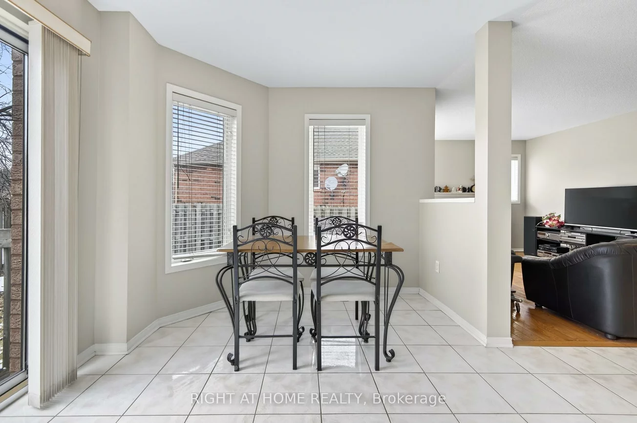 1338, Vincent, Alcona, Innisfil