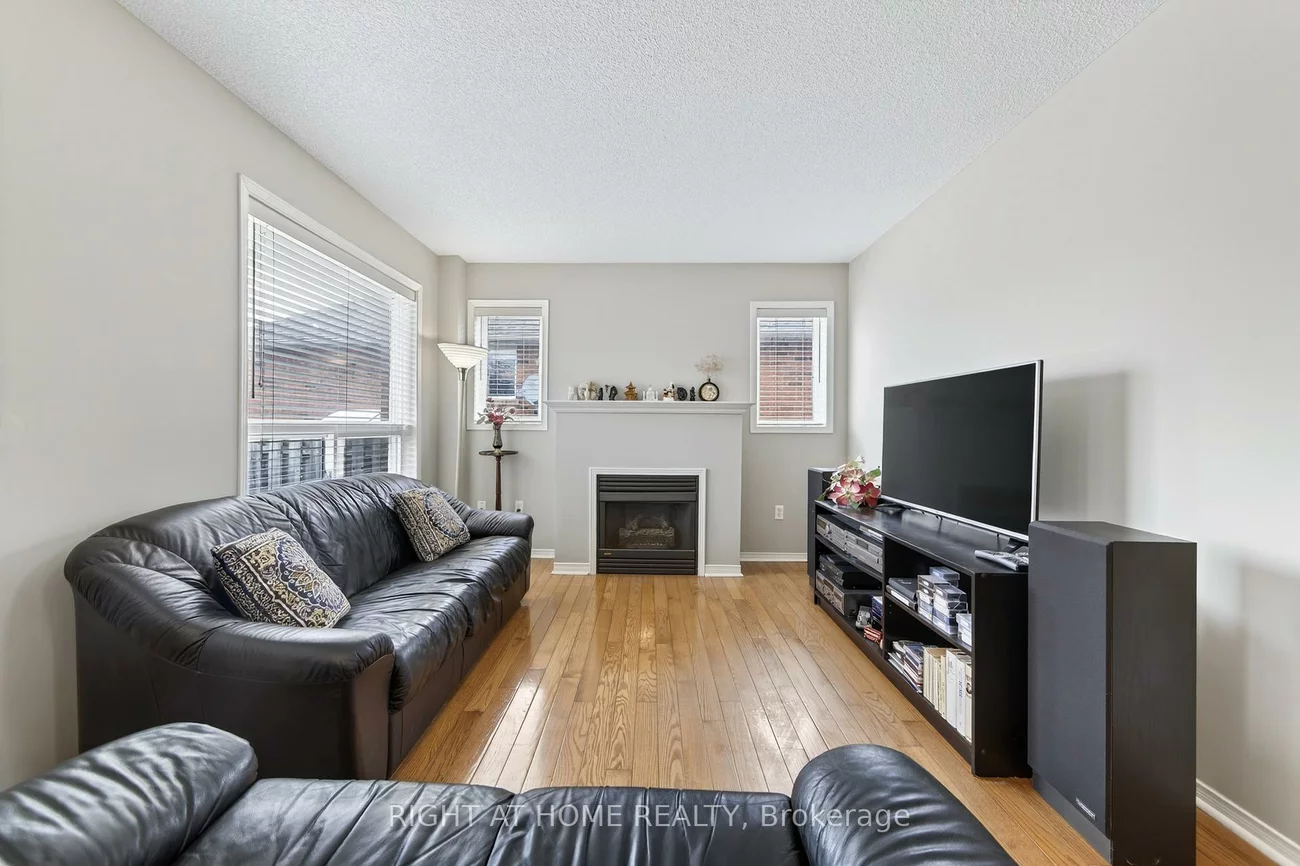 1338, Vincent, Alcona, Innisfil