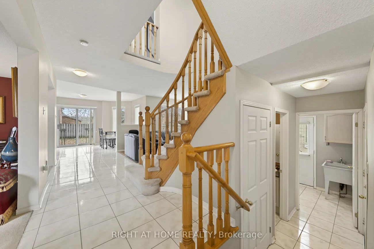1338, Vincent, Alcona, Innisfil