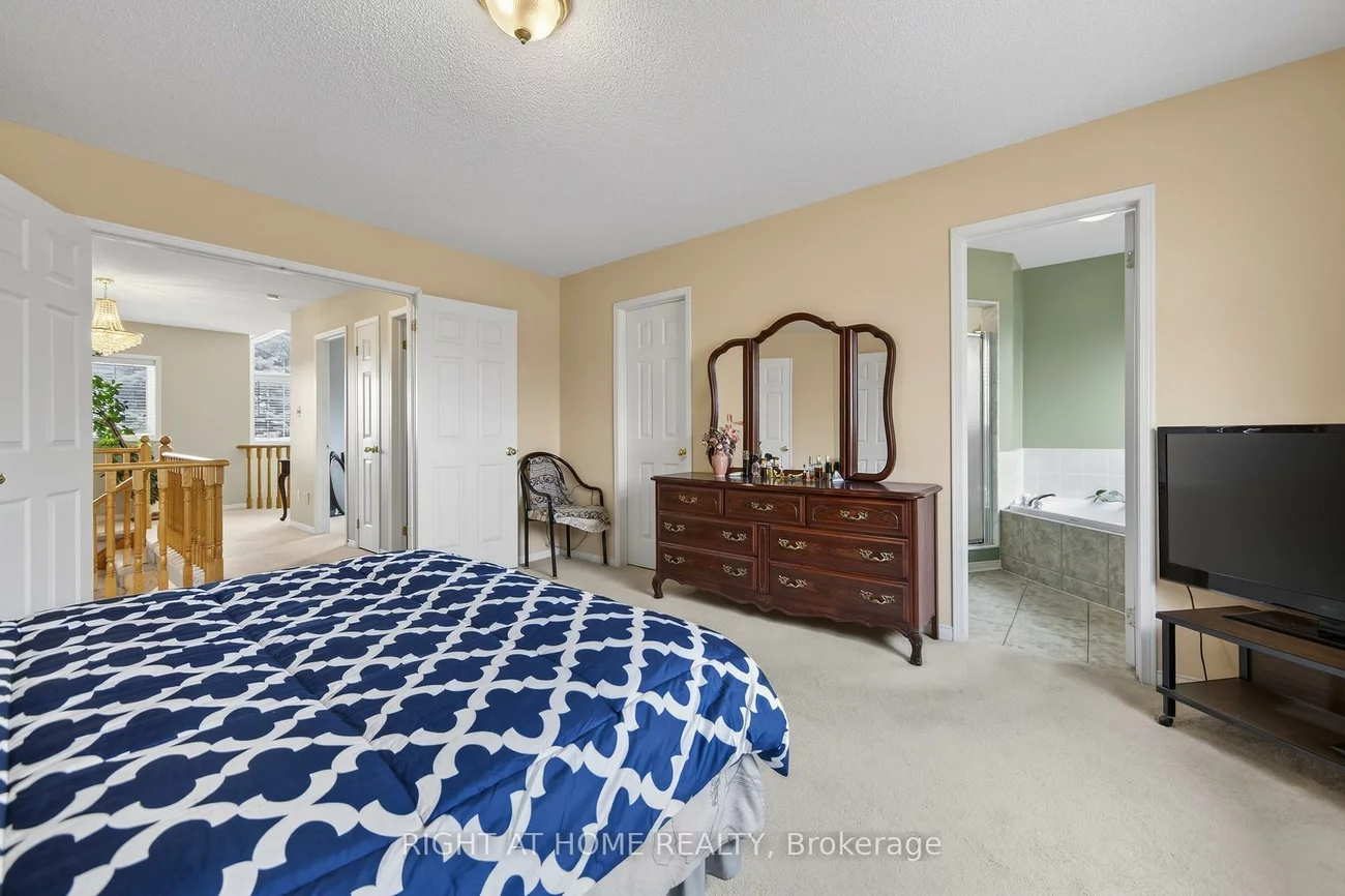 1338, Vincent, Alcona, Innisfil