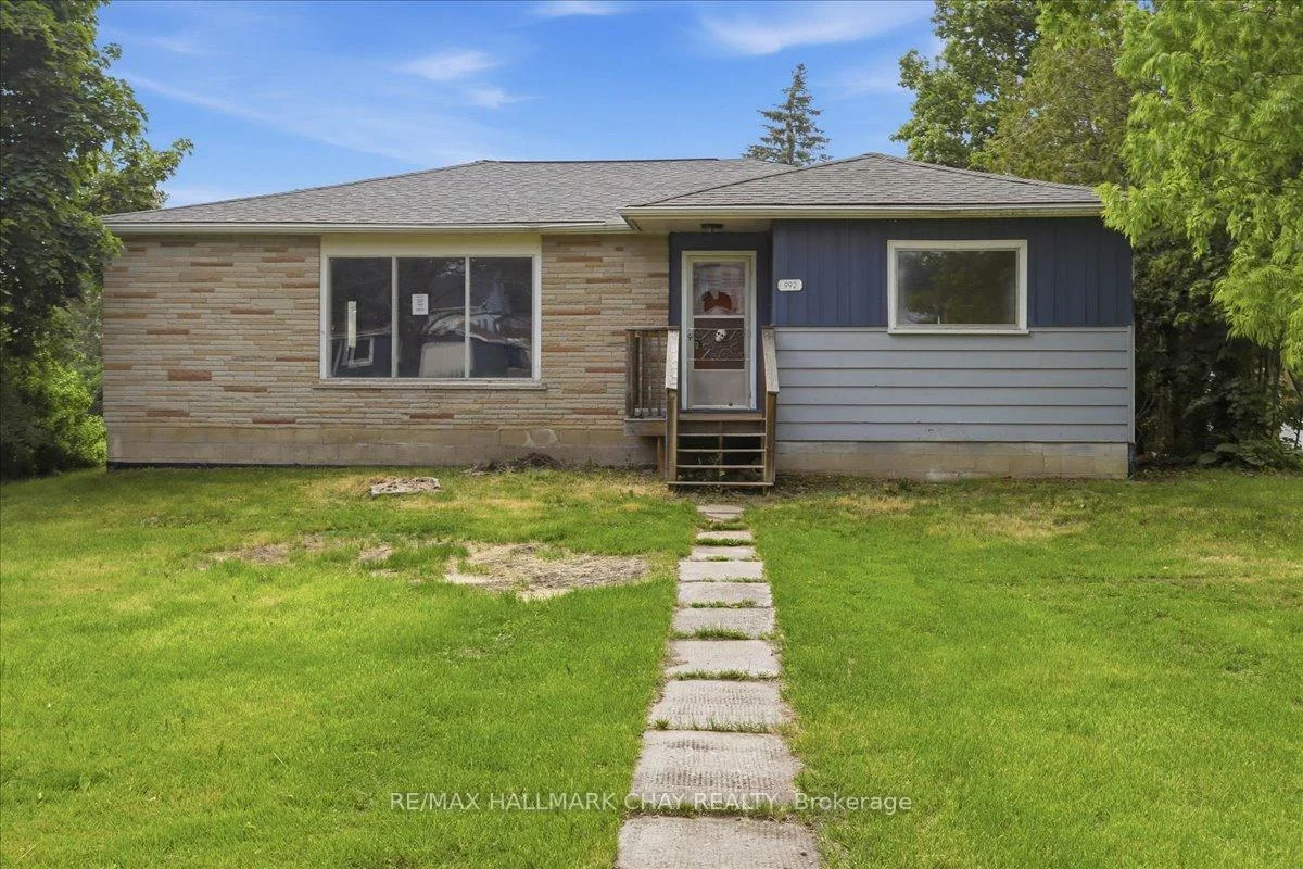 992, Ewart, Rural Innisfil, Innisfil