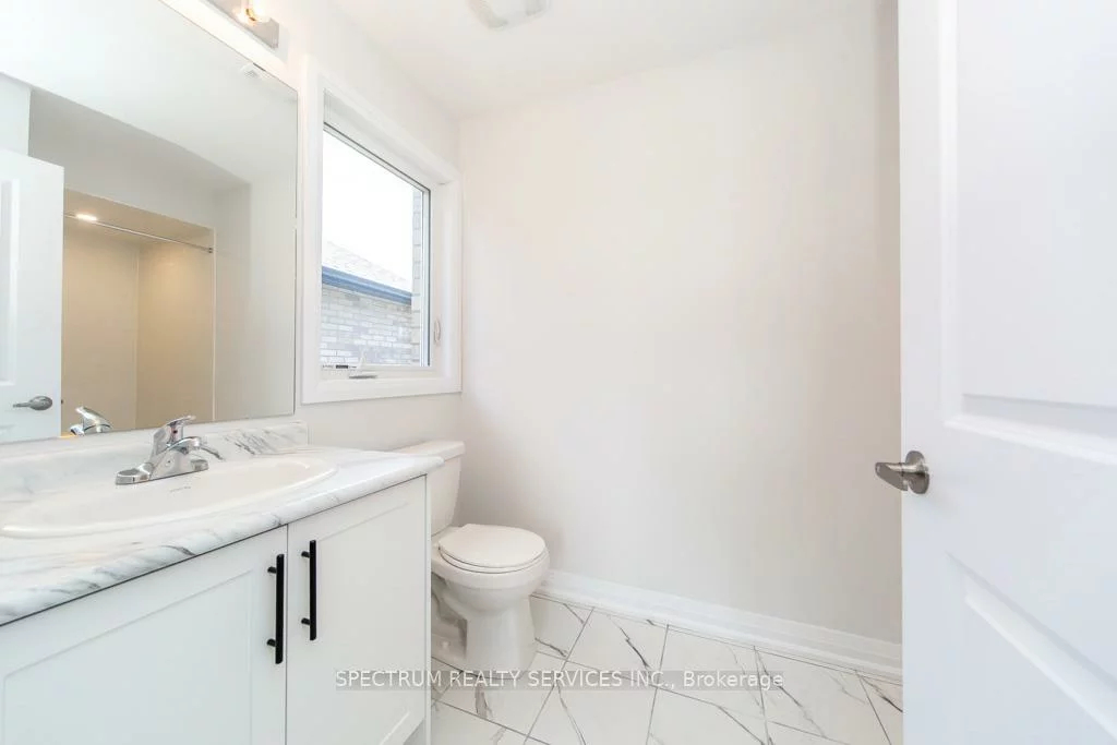 1389, Stovell, Lefroy, Innisfil