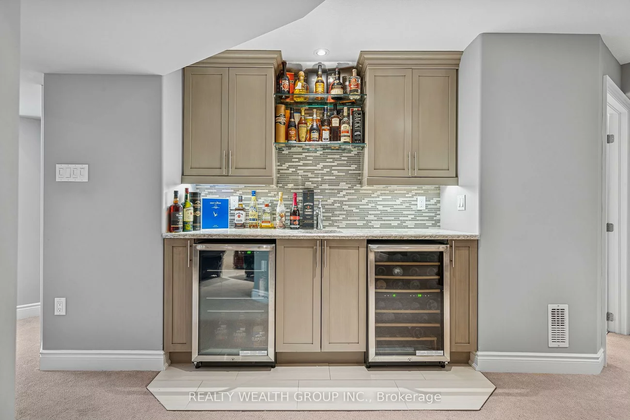 896, Booth, Alcona, Innisfil