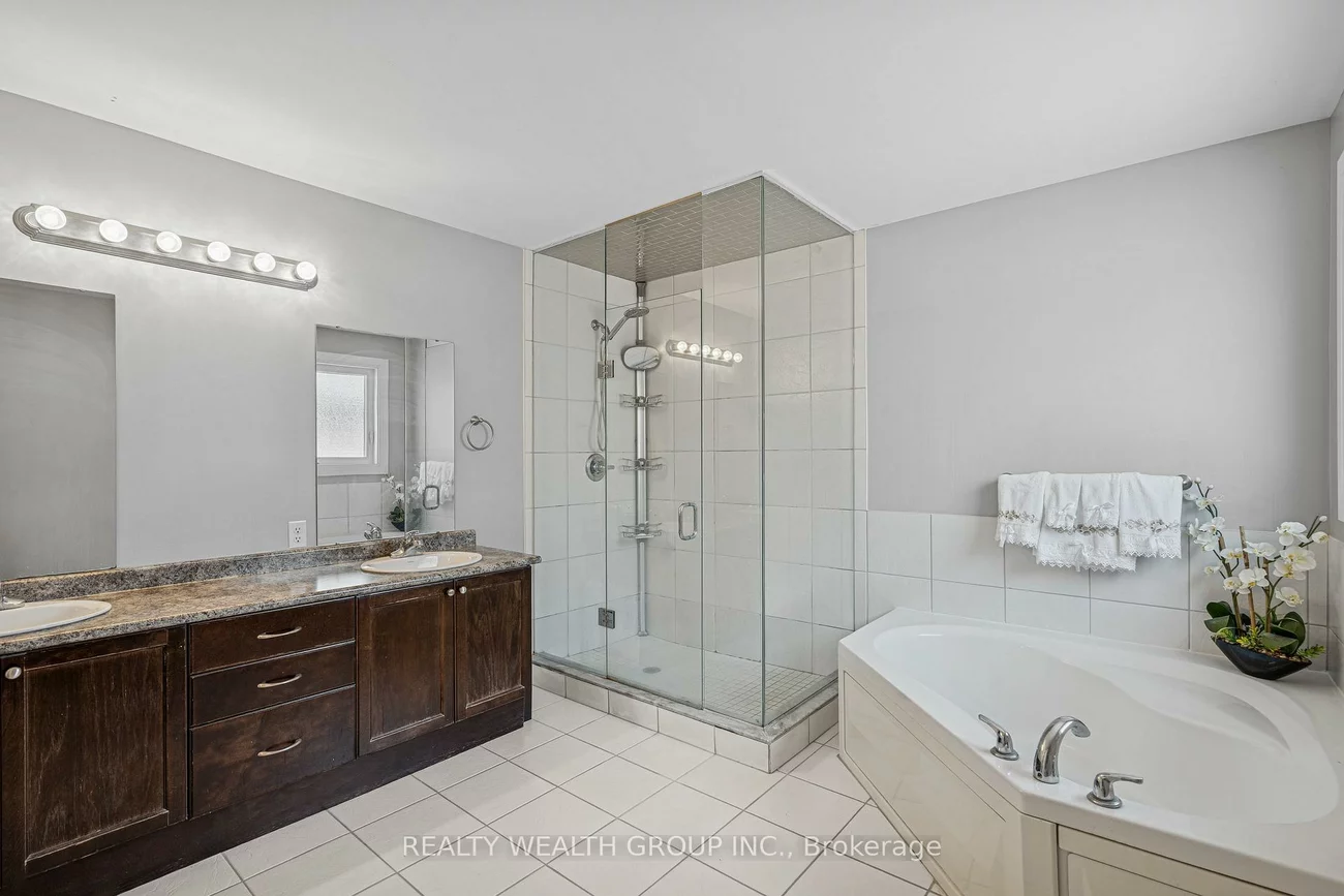 896, Booth, Alcona, Innisfil