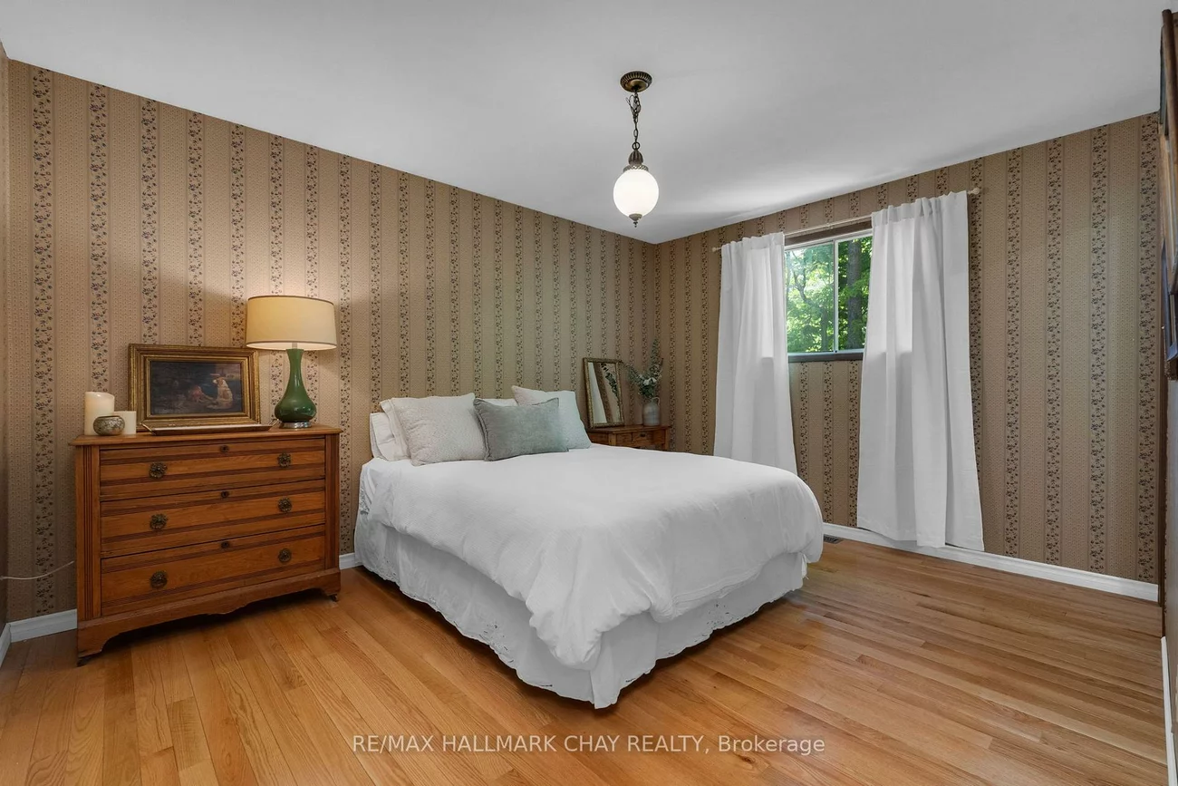 3724, Whitecap, Rural Innisfil, Innisfil