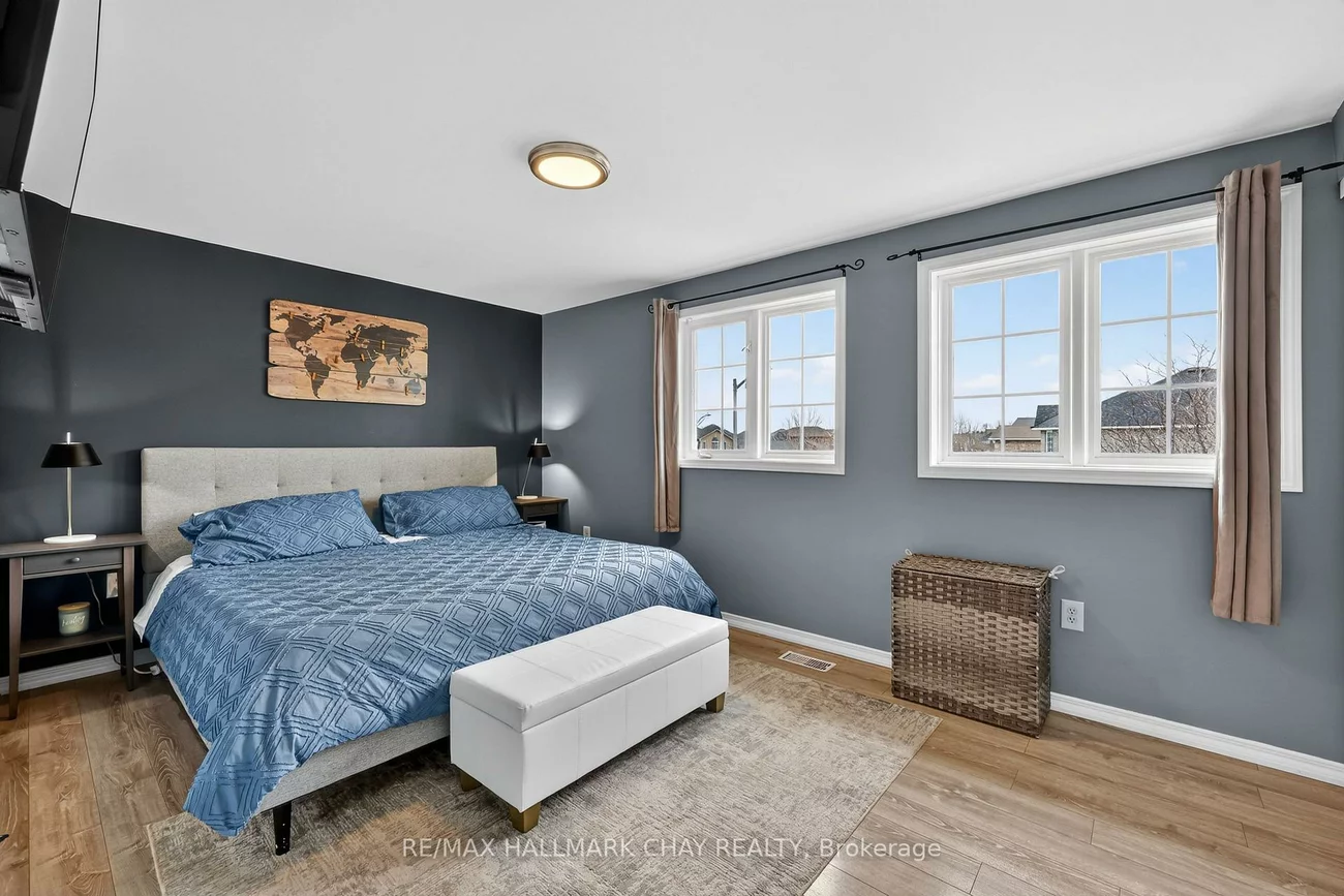 2057, Osbond, Alcona, Innisfil