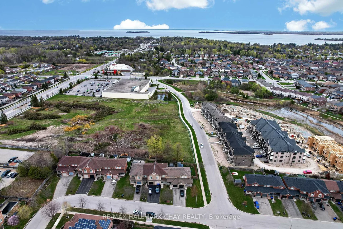 2057, Osbond, Alcona, Innisfil
