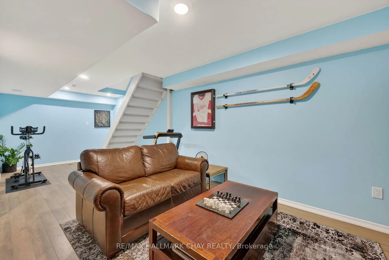 2057, Osbond, Alcona, Innisfil