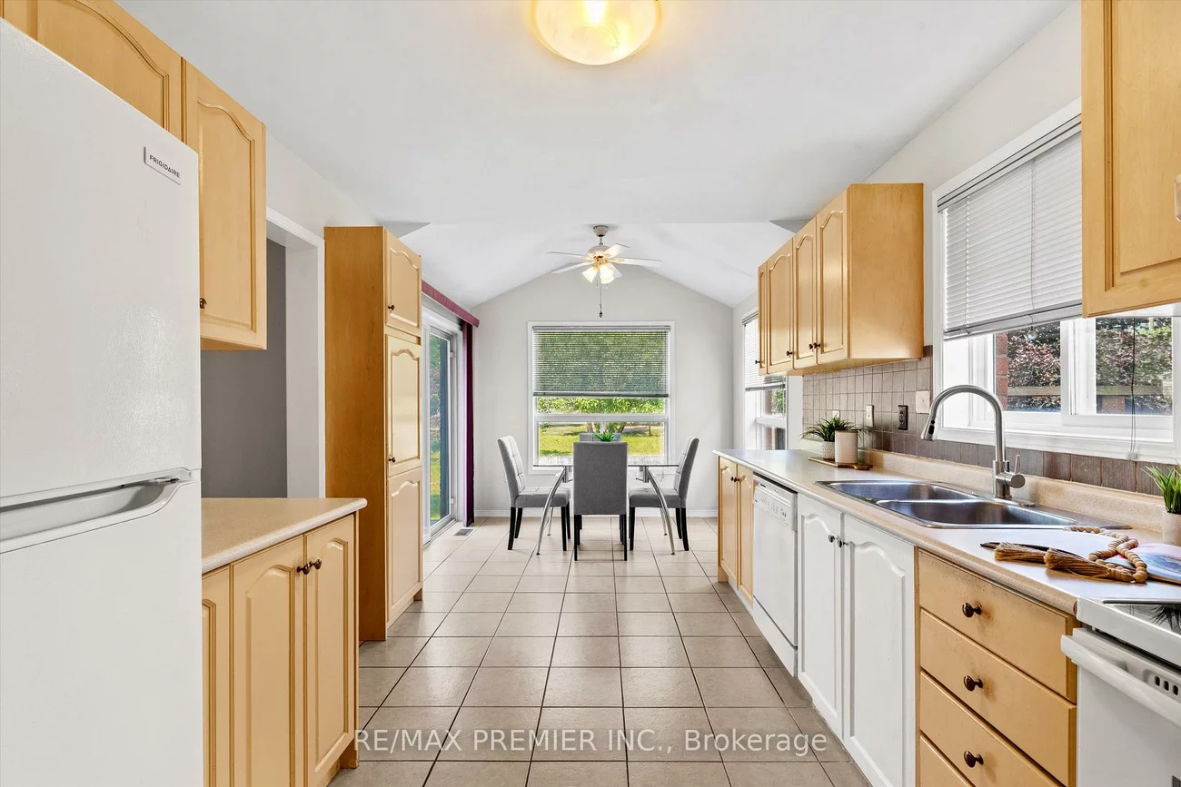 2272, Warrington, Alcona, Innisfil