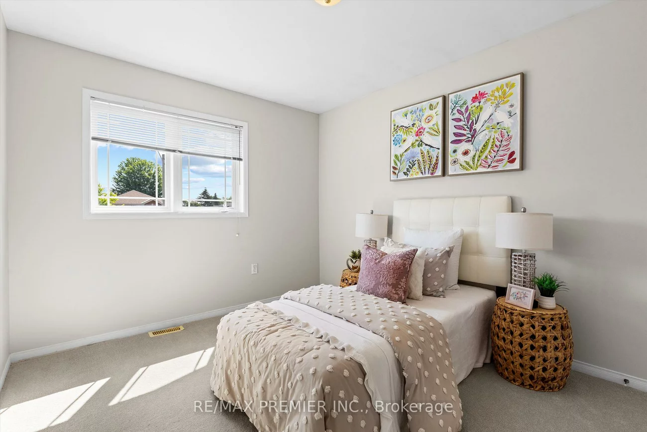 2272, Warrington, Alcona, Innisfil