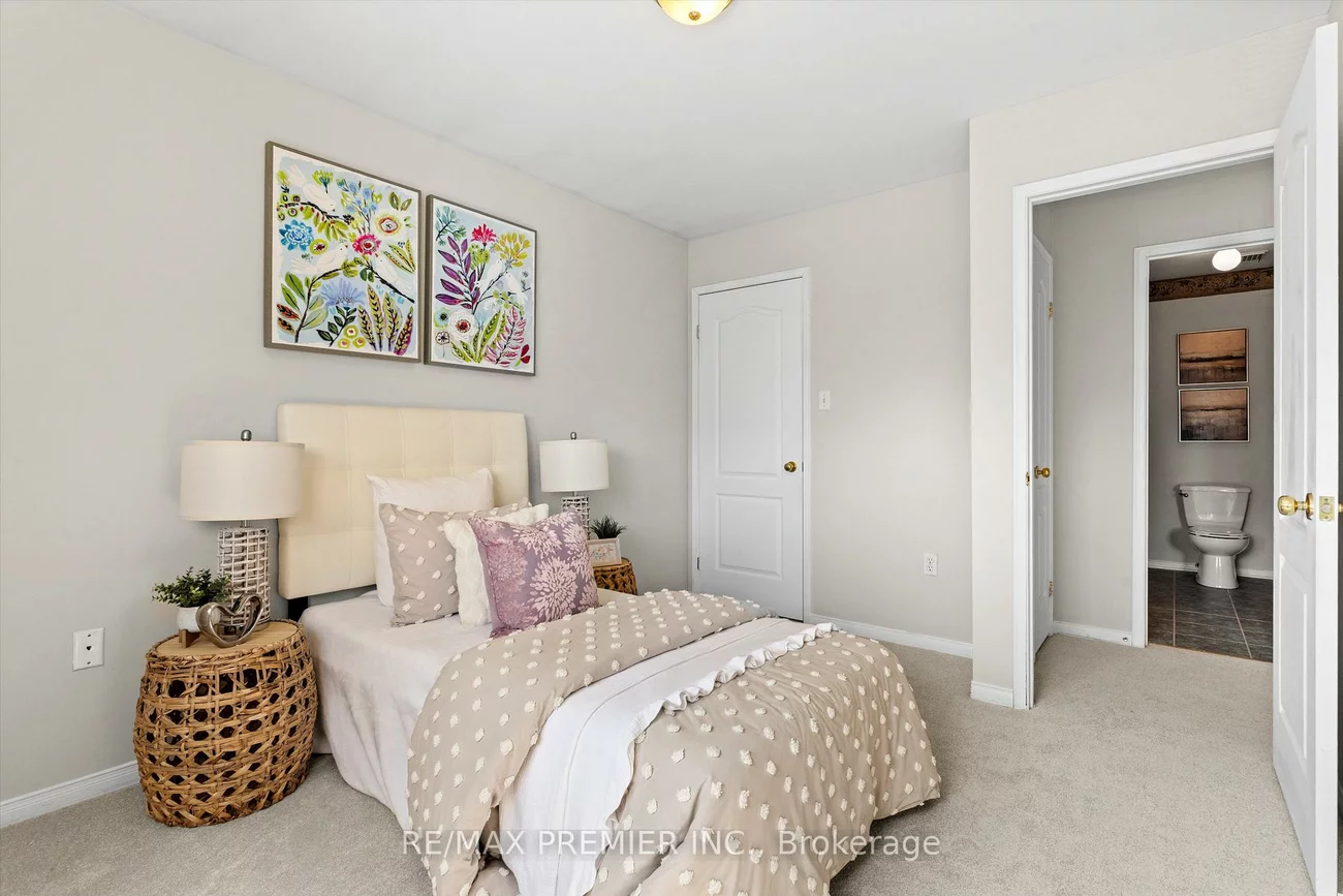 2272, Warrington, Alcona, Innisfil