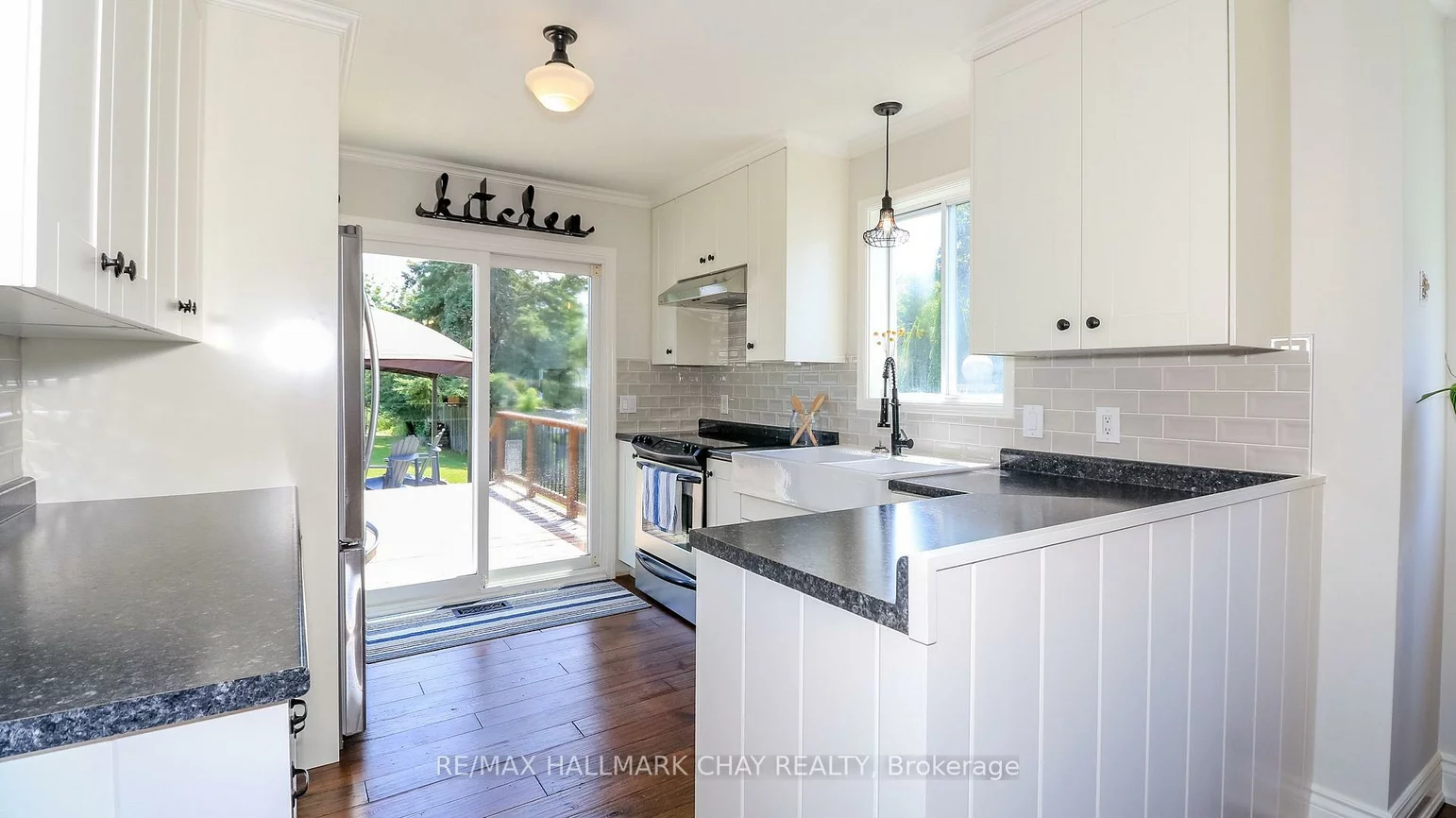 2281, Scythes, Stroud, Innisfil