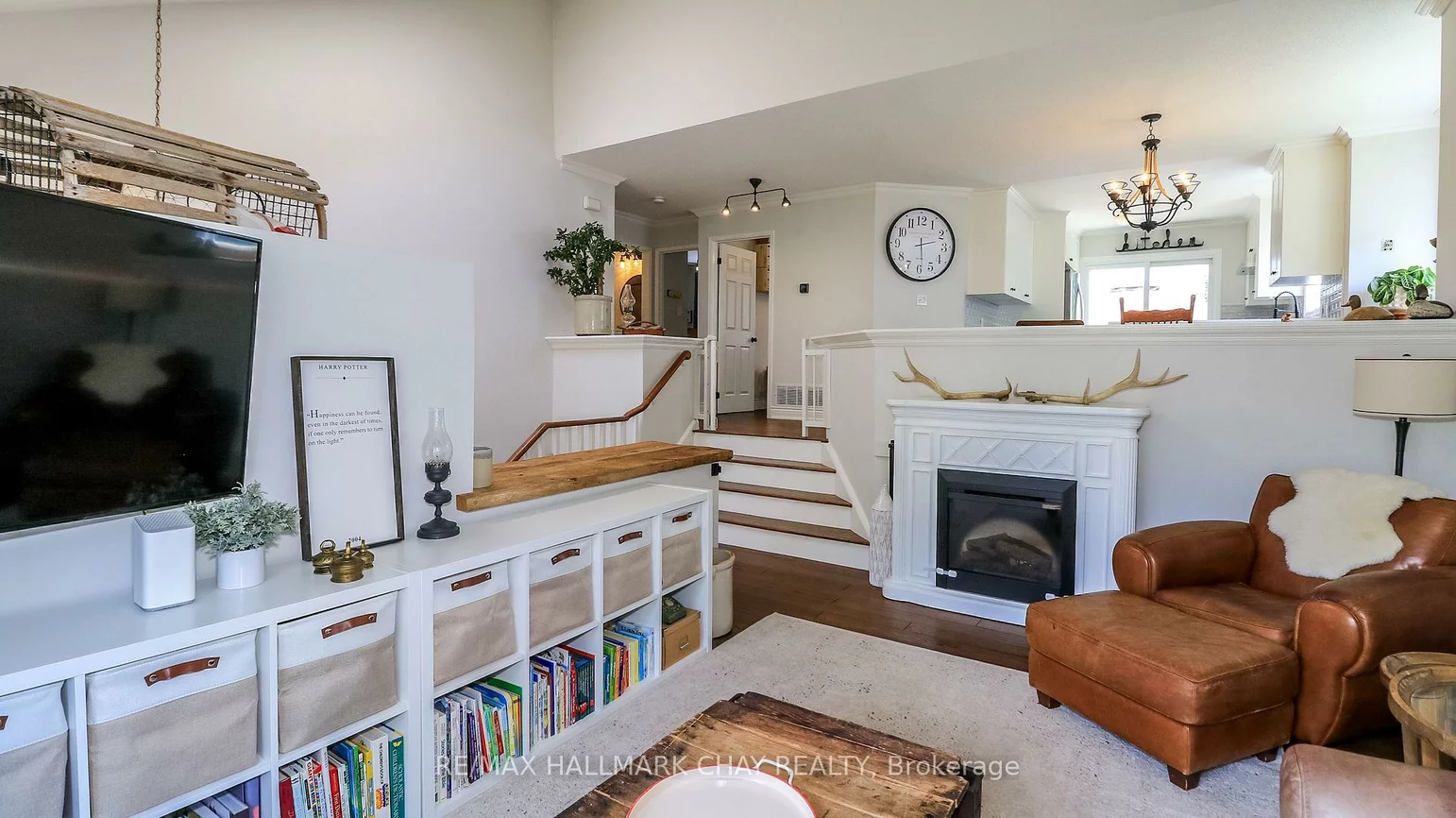 2281, Scythes, Stroud, Innisfil