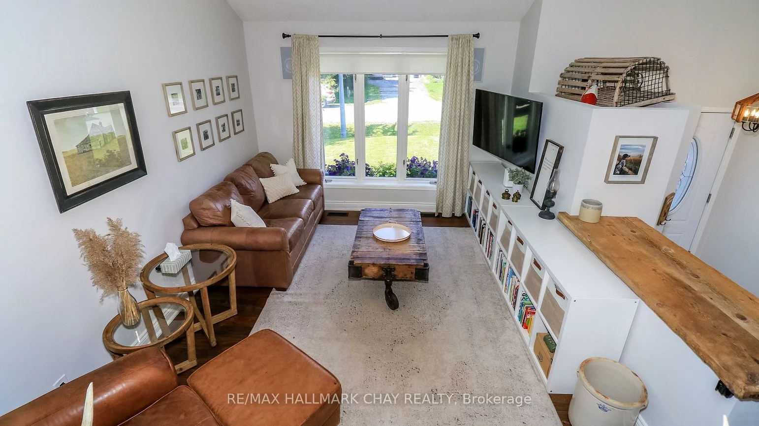 2281, Scythes, Stroud, Innisfil