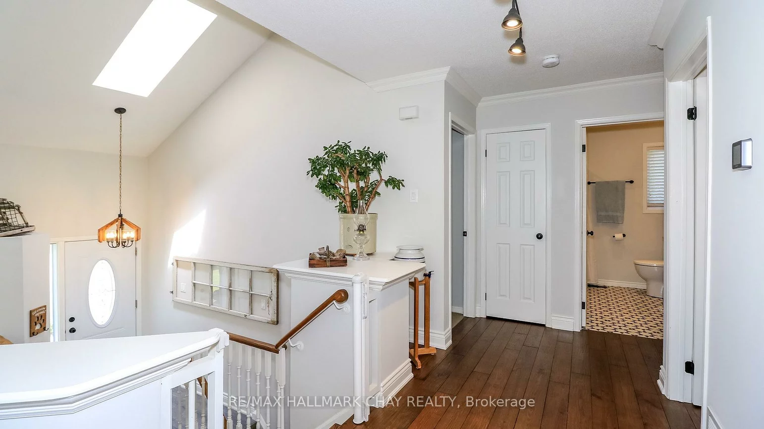2281, Scythes, Stroud, Innisfil