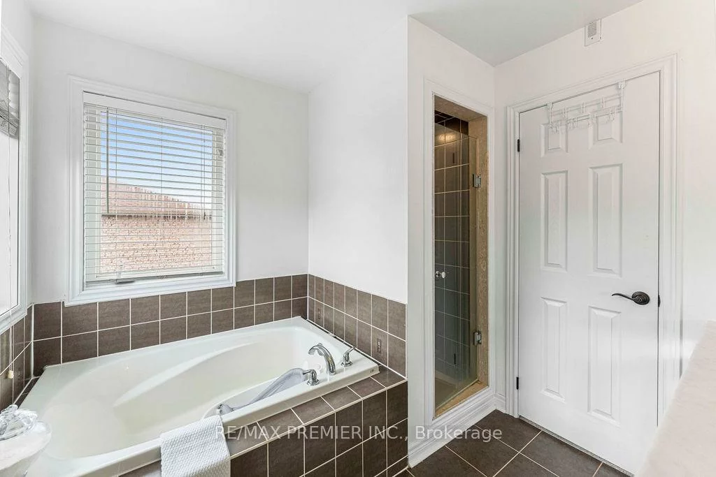 1248, Mary-Lou, Alcona, Innisfil