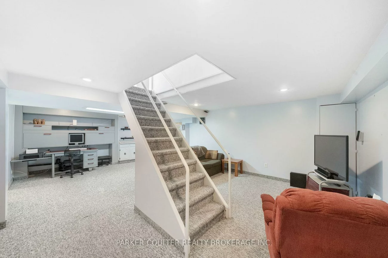 1098, Maclean, Alcona, Innisfil