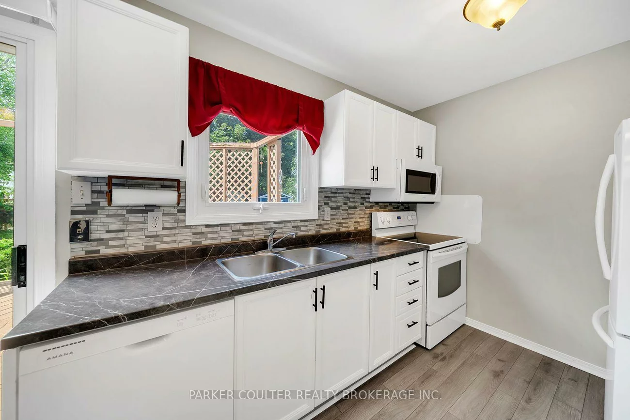 1098, Maclean, Alcona, Innisfil