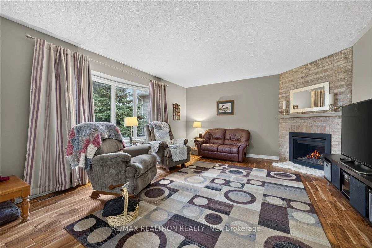 2767, Shering, Stroud, Innisfil