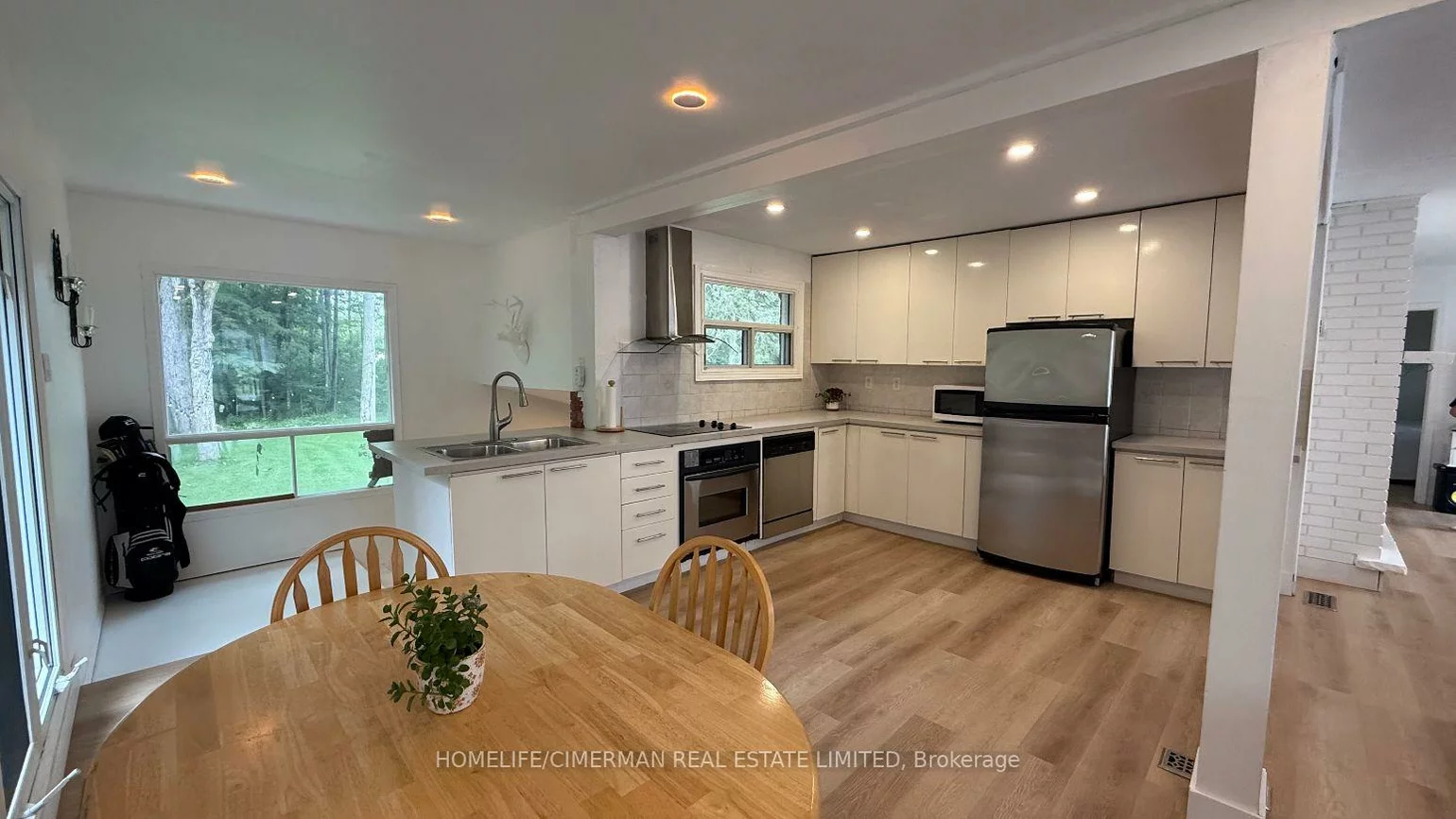 678, Trinity, Alcona, Innisfil