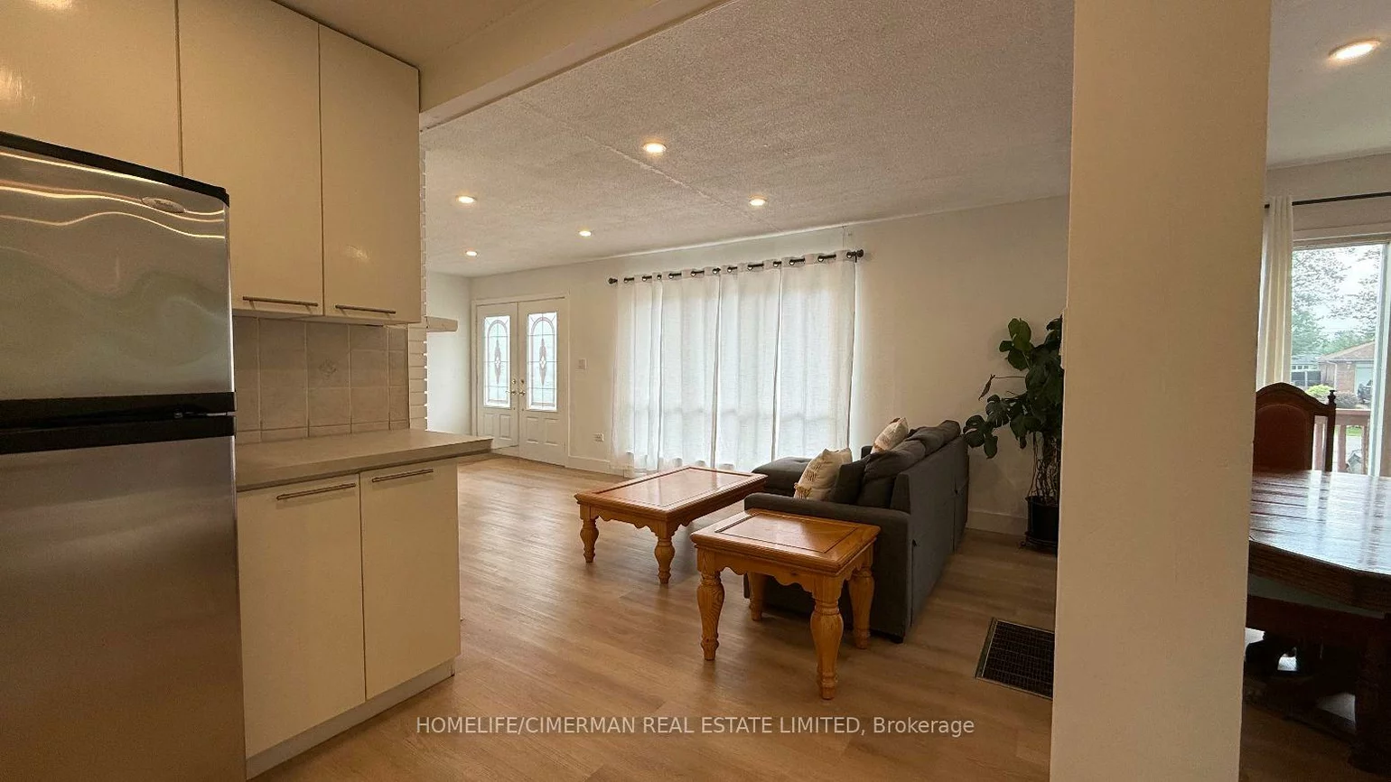 678, Trinity, Alcona, Innisfil