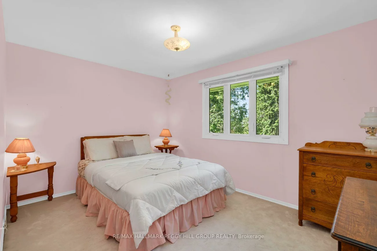 2222, Victoria, Stroud, Innisfil