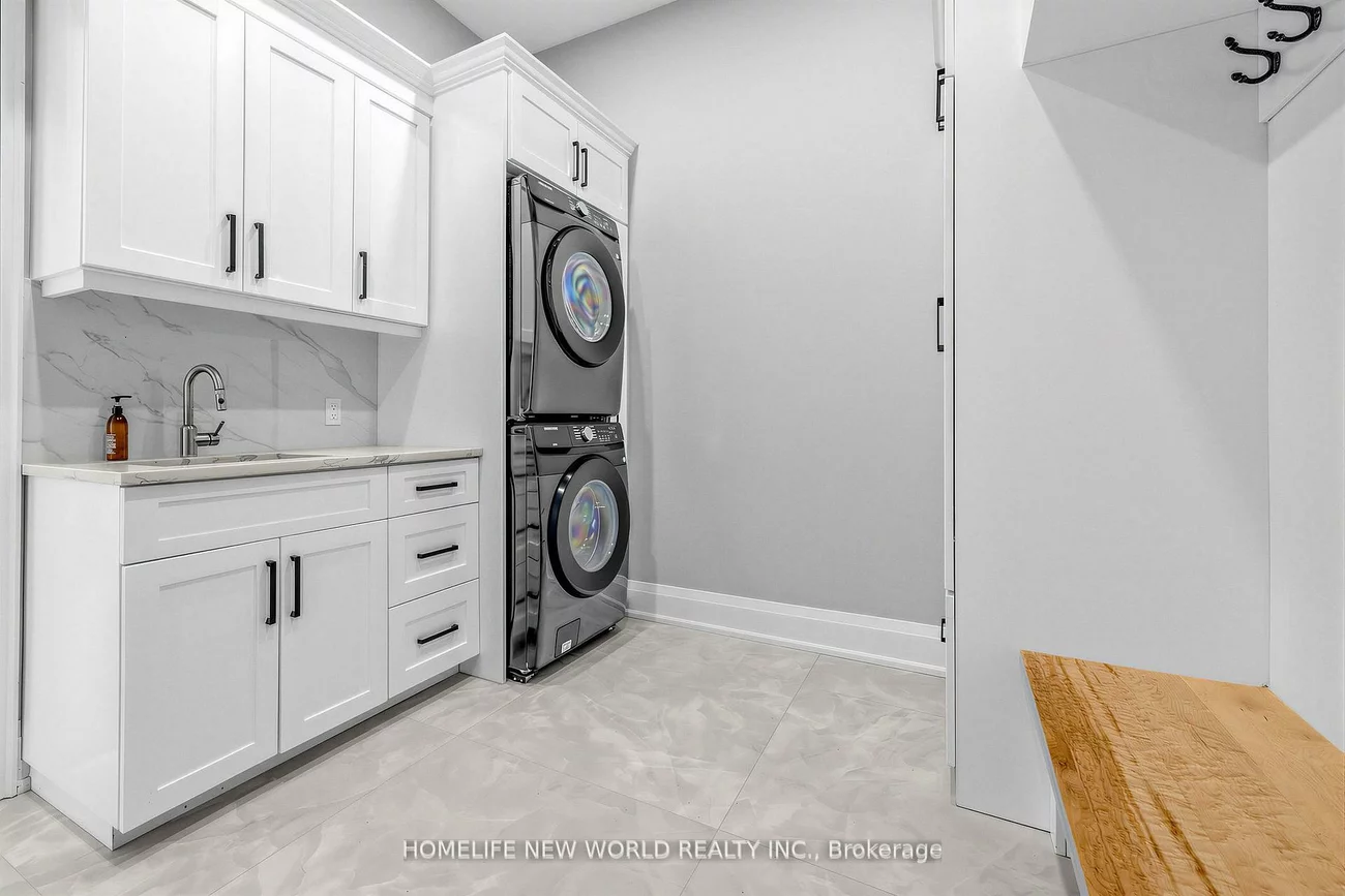225, Sunnybrae, Stroud, Innisfil
