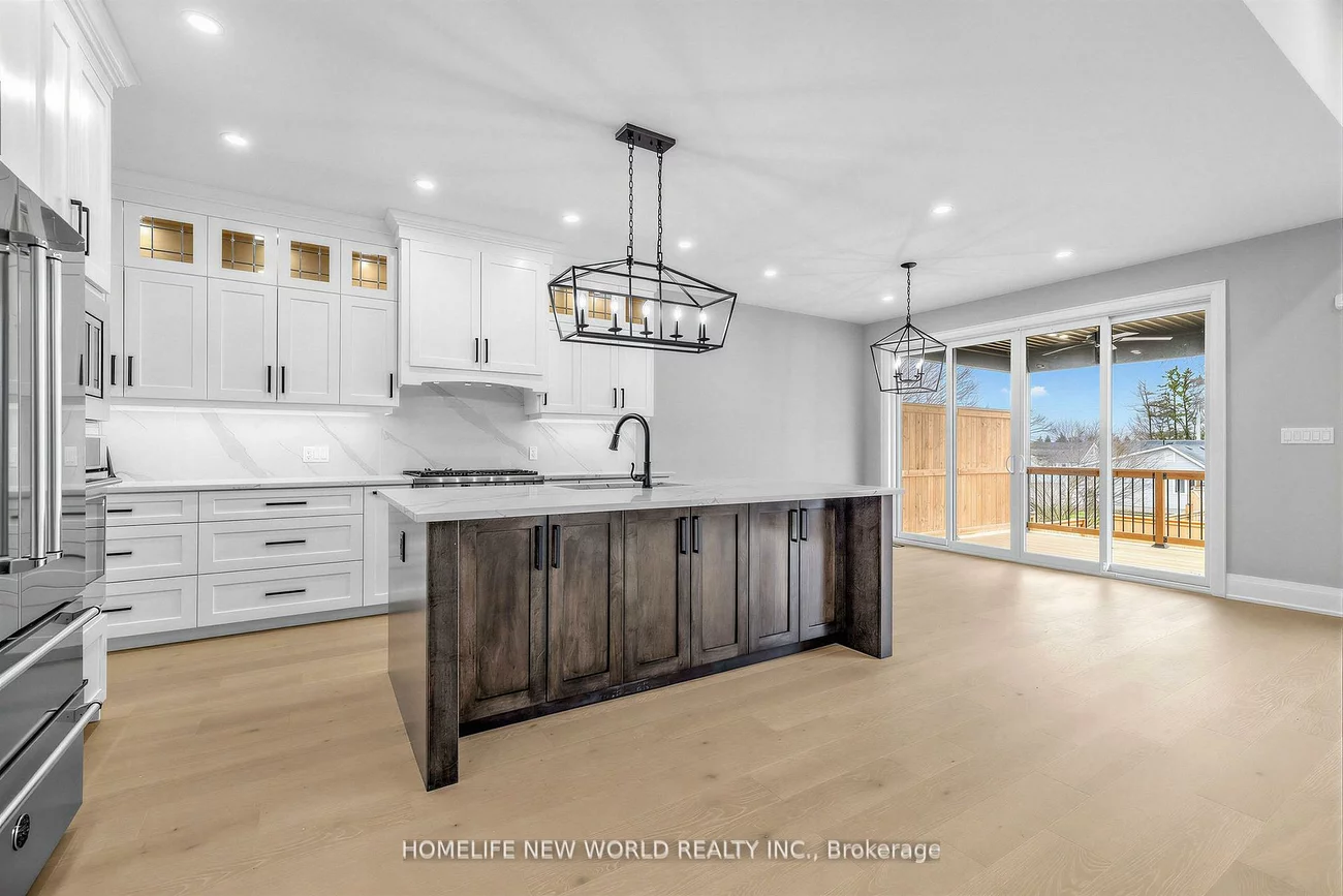 225, Sunnybrae, Stroud, Innisfil