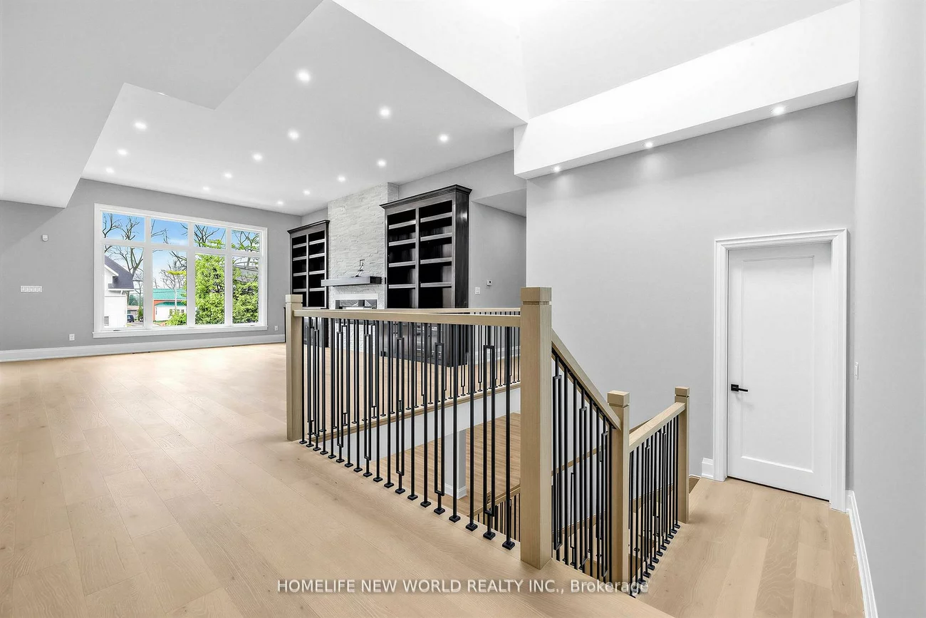 225, Sunnybrae, Stroud, Innisfil