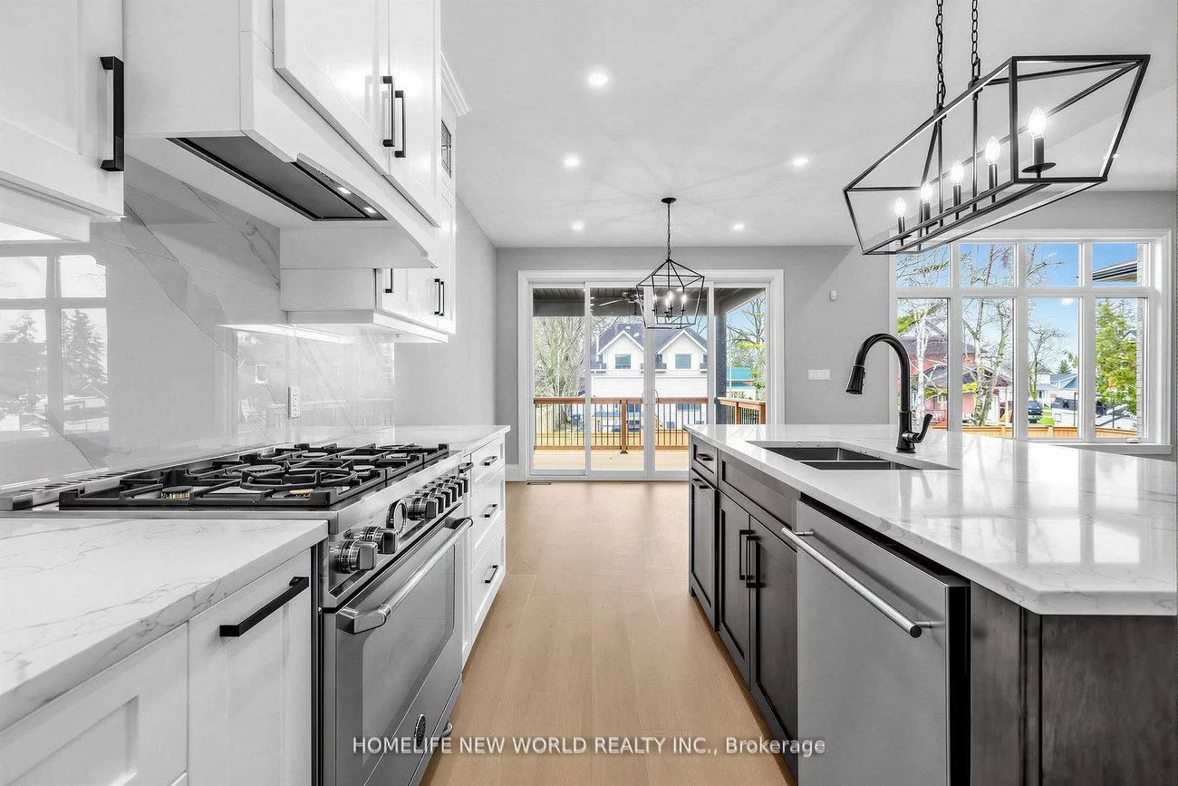 225, Sunnybrae, Stroud, Innisfil