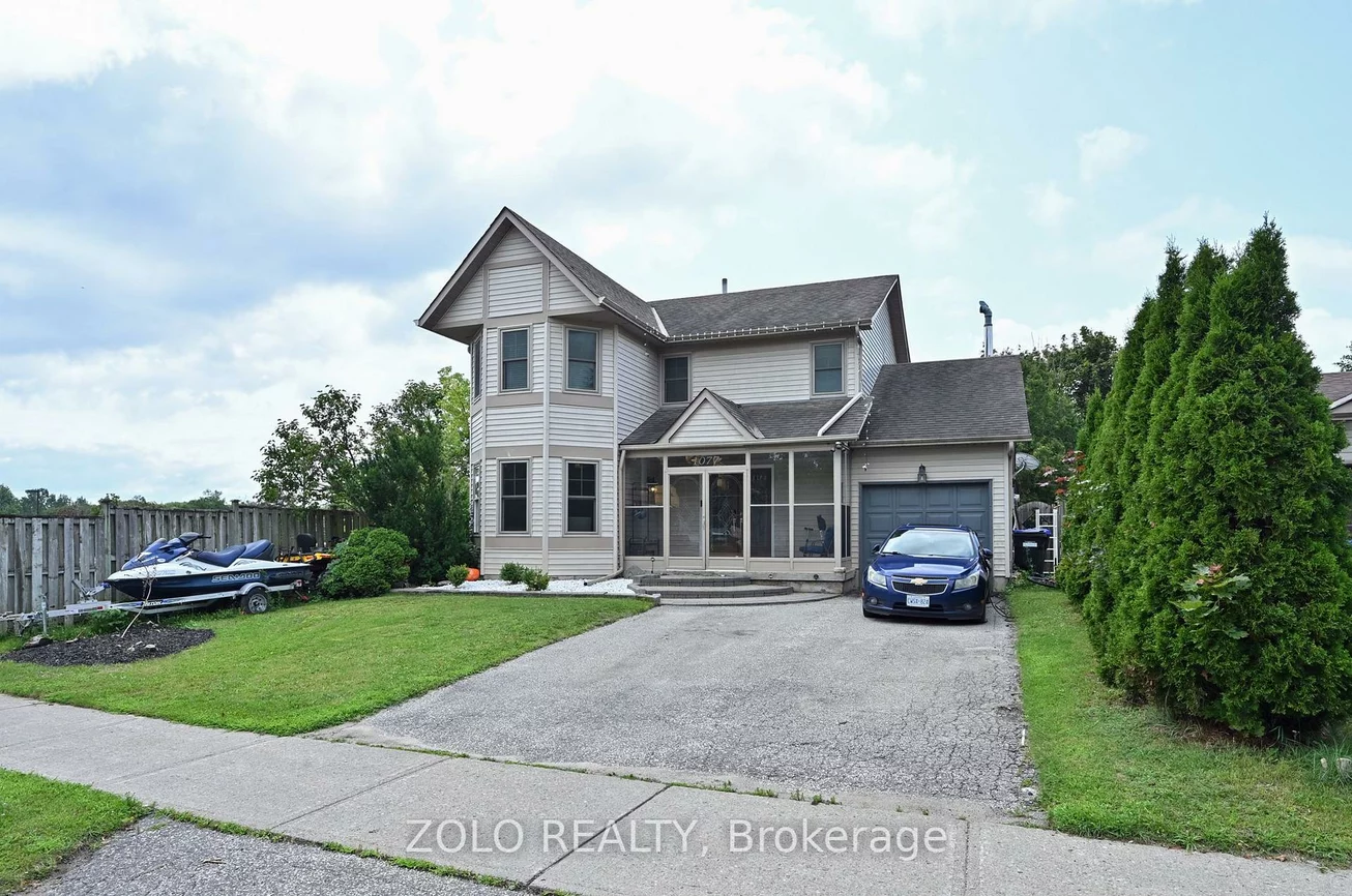 1077, Anna Maria, Alcona, Innisfil