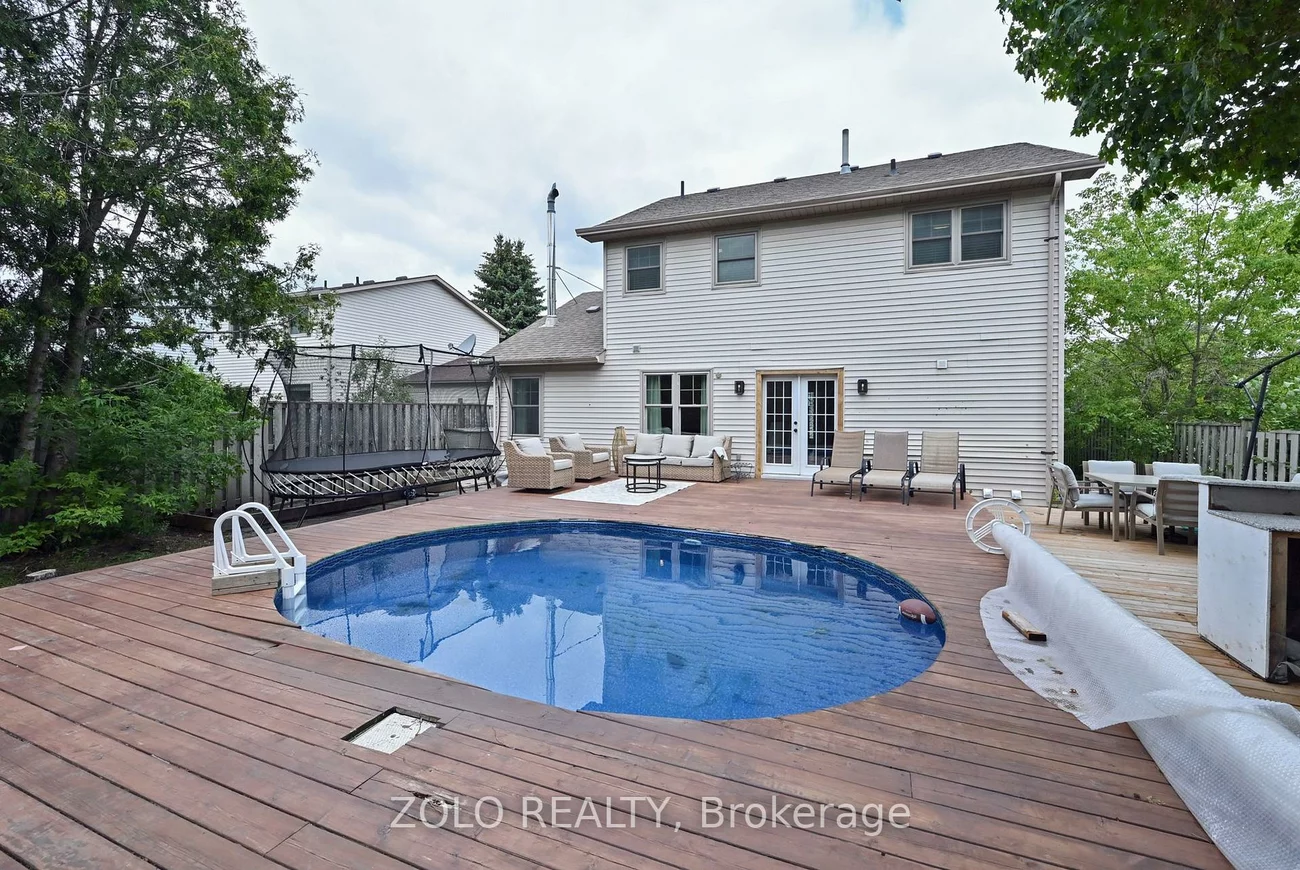 1077, Anna Maria, Alcona, Innisfil