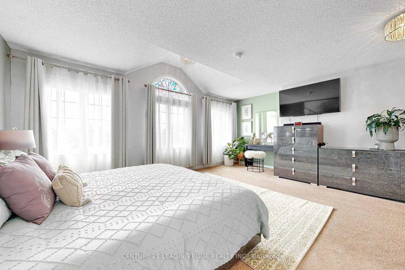 1246, Leslie, Alcona, Innisfil
