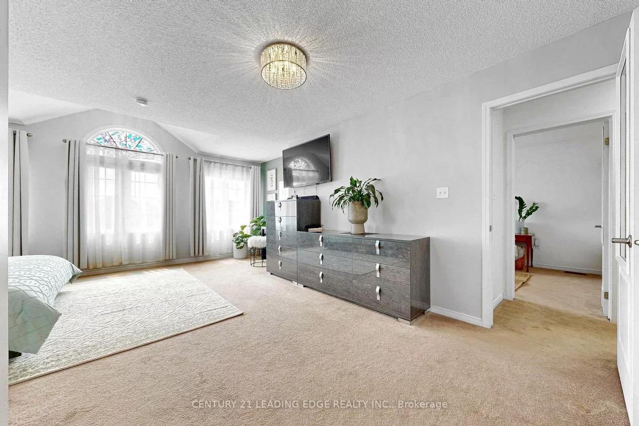 1246, Leslie, Alcona, Innisfil