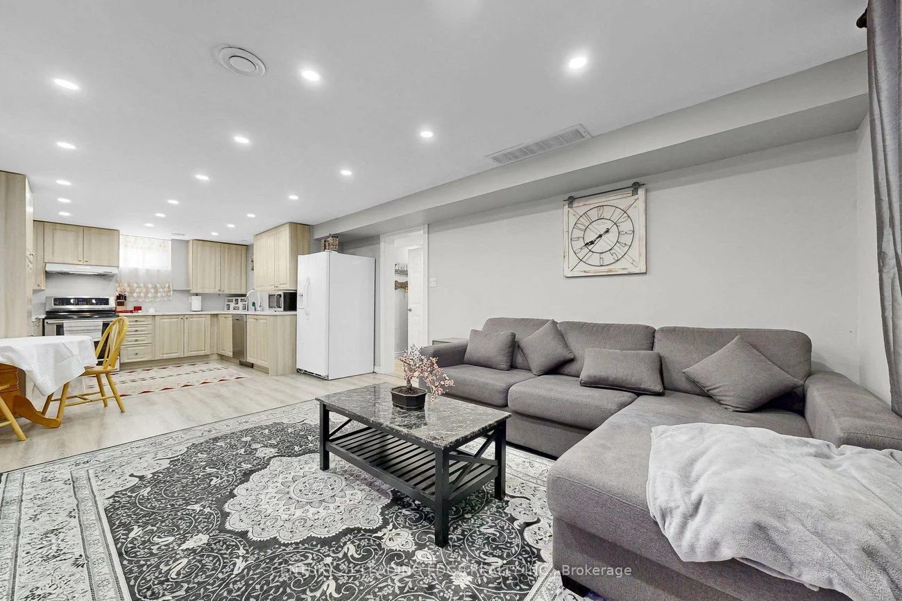 1246, Leslie, Alcona, Innisfil