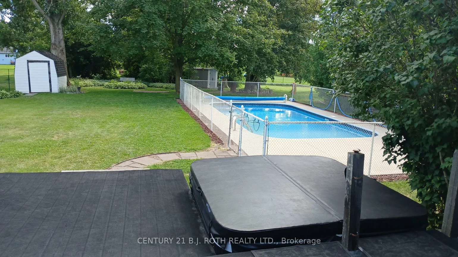 2293, Victoria, Stroud, Innisfil