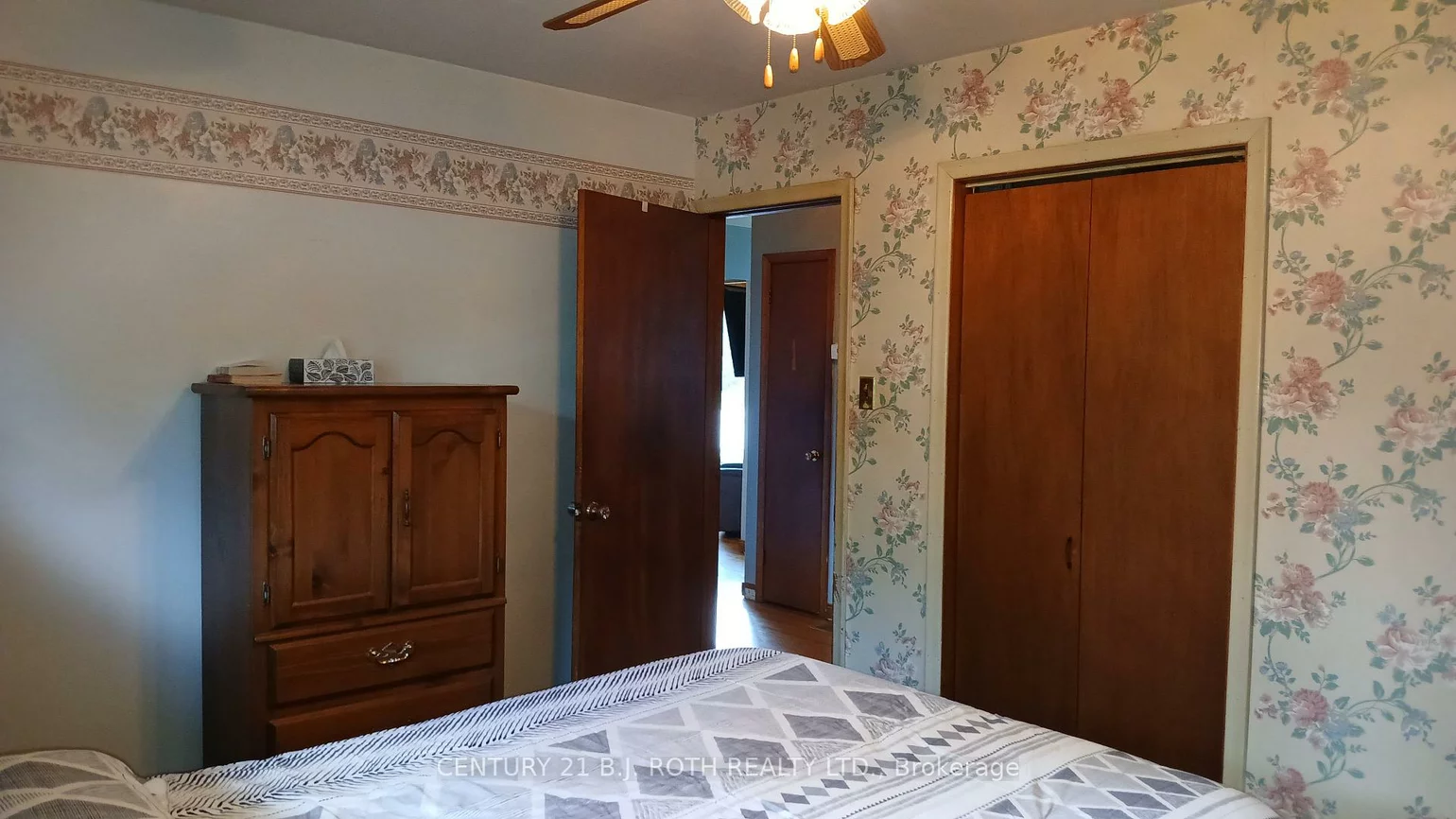 2293, Victoria, Stroud, Innisfil