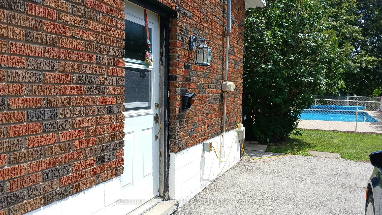 2293, Victoria, Stroud, Innisfil