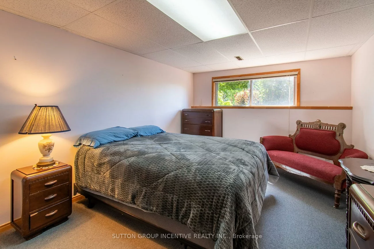 2114, Chantler, Stroud, Innisfil