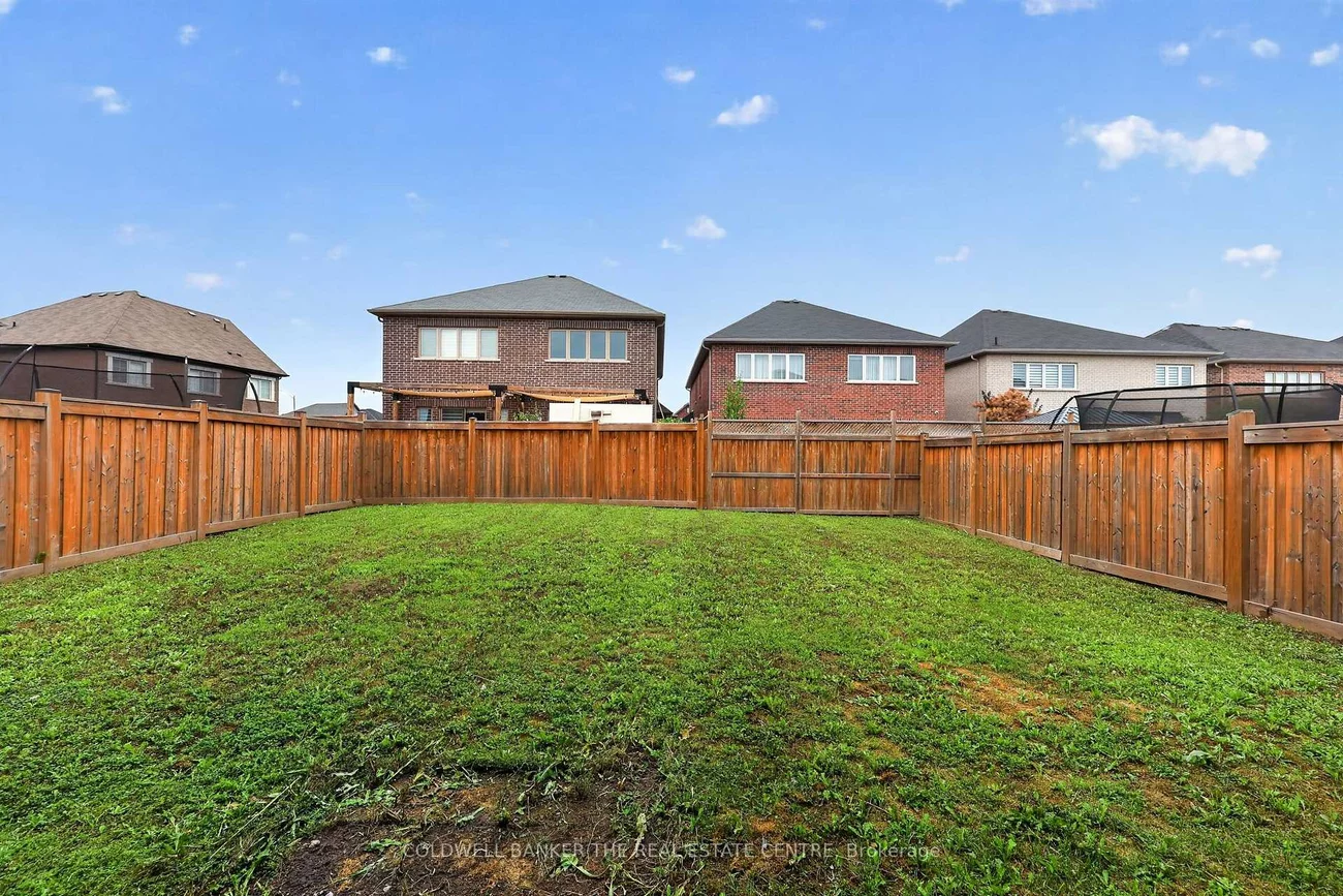 1048, Barton, Alcona, Innisfil