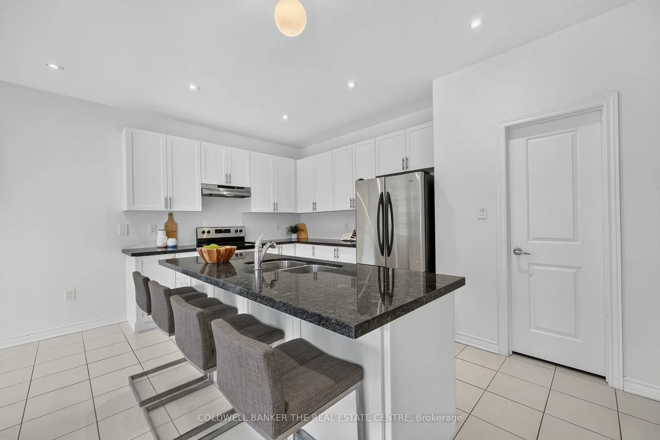 1048, Barton, Alcona, Innisfil