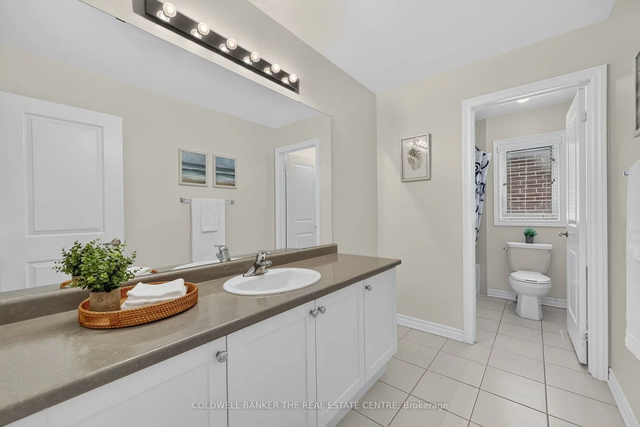 1048, Barton, Alcona, Innisfil